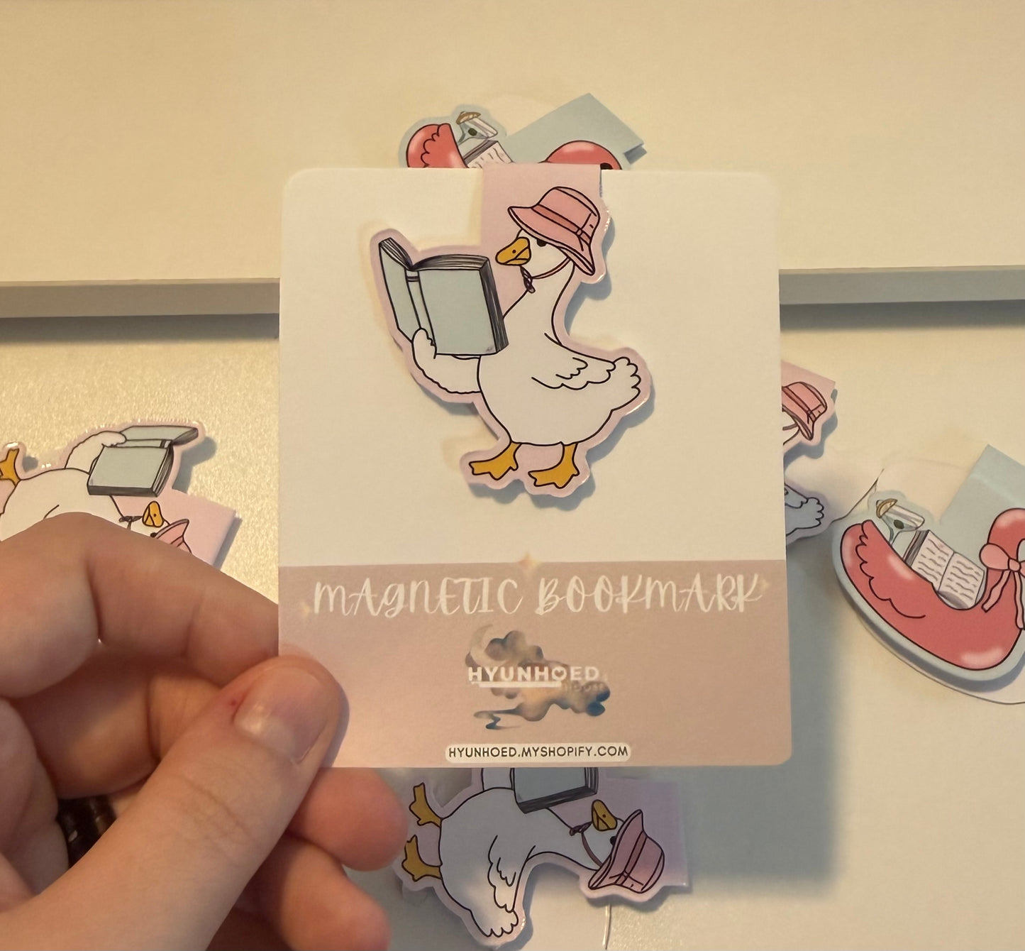 GOOSINDA Magnetic Bookmark